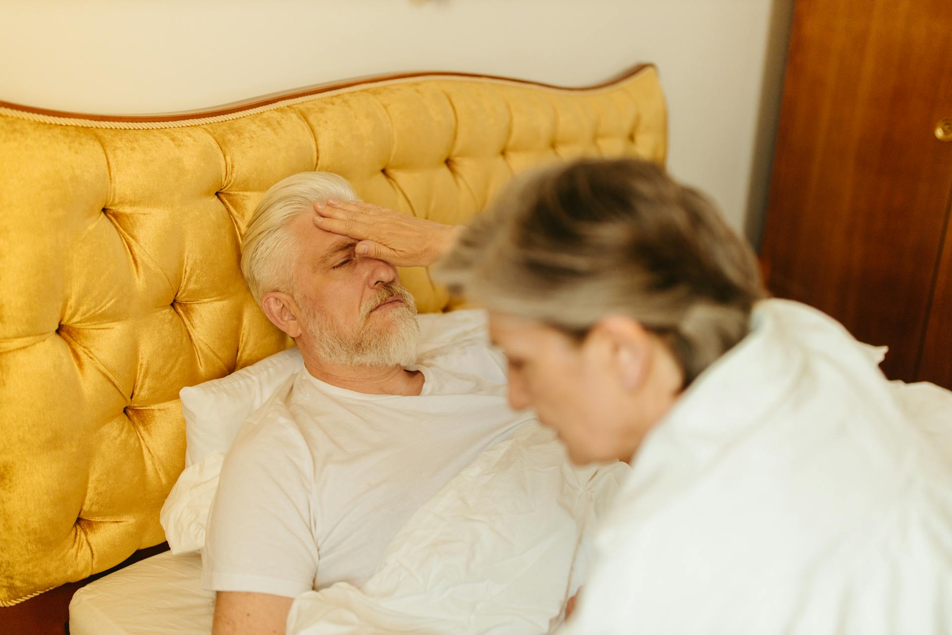 Top Signs Your Elderly Parent Needs In-Home Care