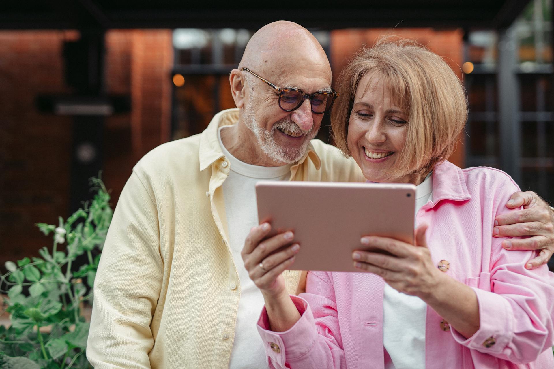 How Home Care Services Support Independent Living